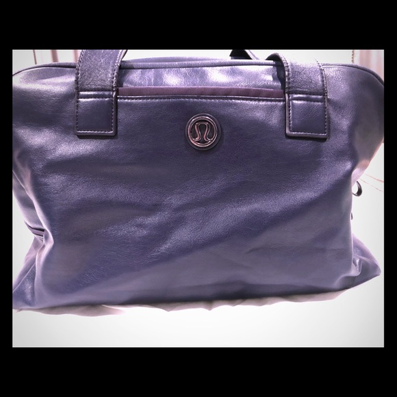 lululemon athletica Handbags - Lululemon Gym Bag lululemon athletica Handbags - Lululemon Gym Bag